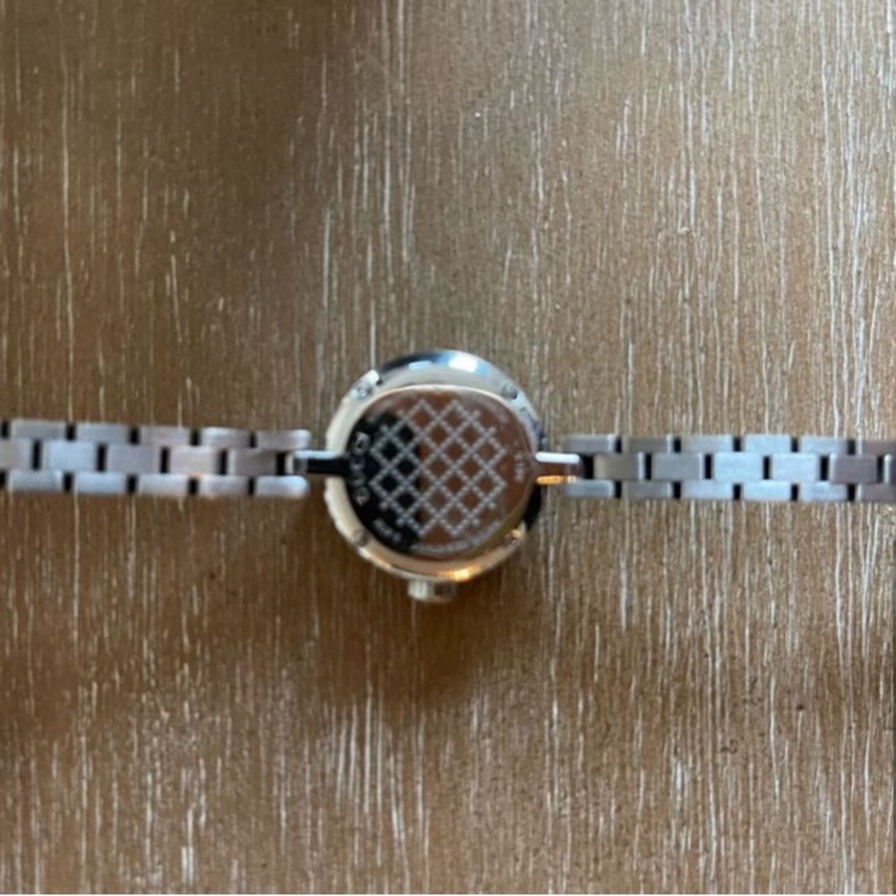Gucci Women’s Watch - Picture 5 of 6